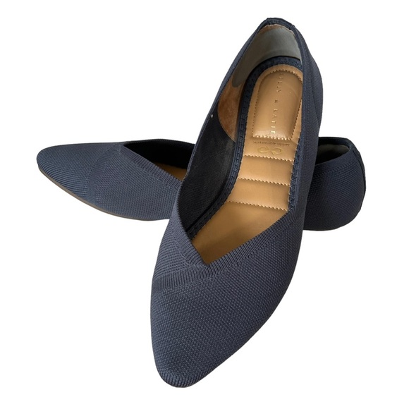 Kelly & Katie Jayde Navy Blue Pointed Toe Flats – Size 8.5M - Picture 1 of 16